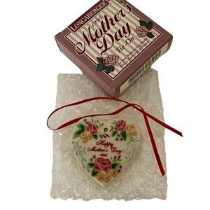 FREE w/Purchase Longaberger VTG 1995 Mother’s Day Heart Tie-On